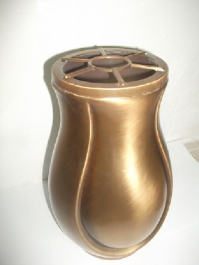 Bucaro de bronce